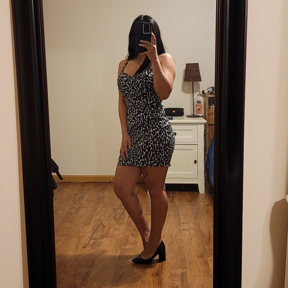 Cheetah Dress - Picture 4 of 5